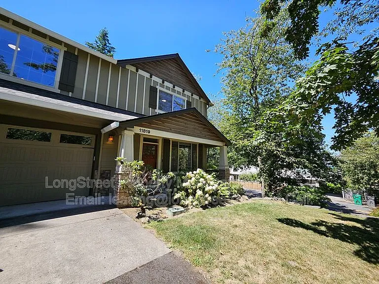 11819 SW 60th Ave — Photo 3