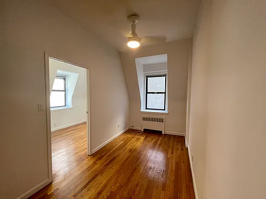 Rented by Compass | media 10