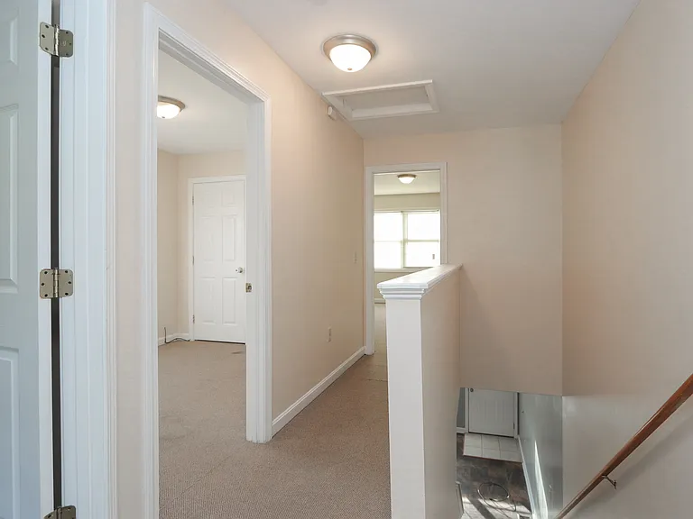 51-53 Winthrop St #R — Photo 18