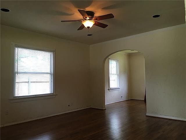 1st image of 8634 Daytonia Ave