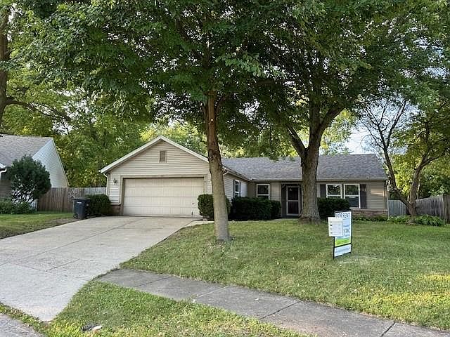1st image of 207 Cheshire Ln