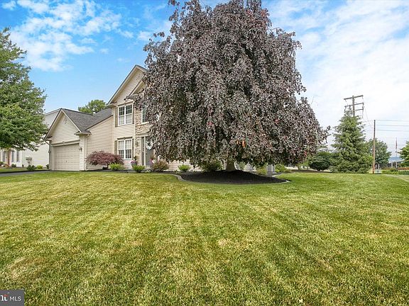 4th image of 5425 Barbara Dr