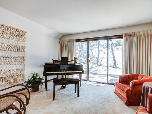 5th image of 3180 Thornapple River Dr SE