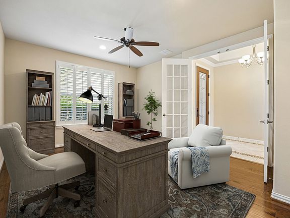 3rd image of 8917 Gardenia Dr