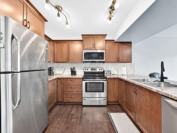 4th image of 7481 Ellesmere Way