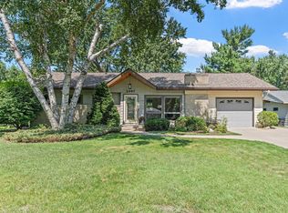 2997 Arona St, Roseville, MN 55113