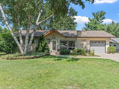 2997 Arona St, Roseville, MN, 55113