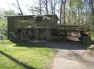 13708 Carlisle Ct, Silver Spring, MD 20904