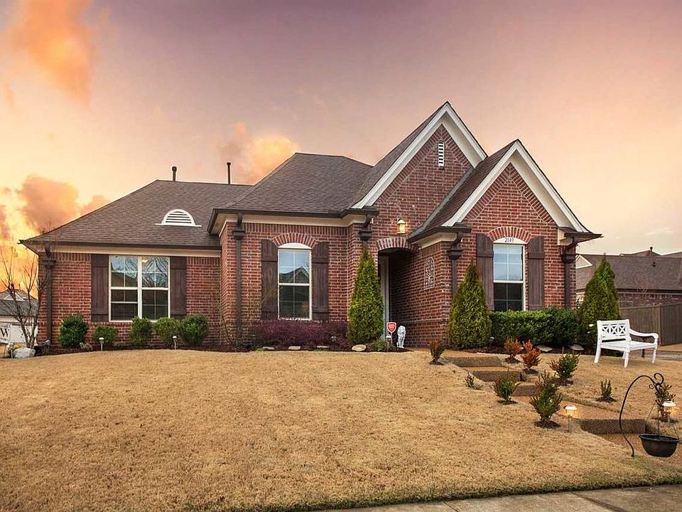 1st image of 2149 Colemont Dr