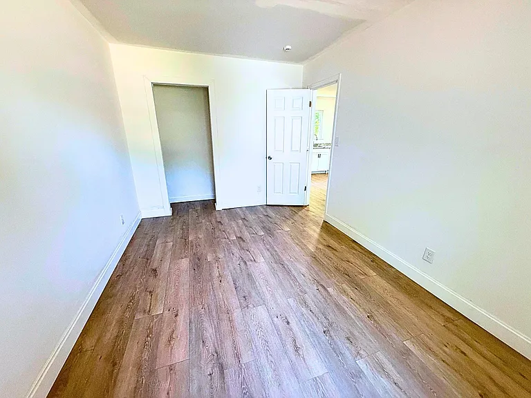 207 Friedheim Rd — Photo 9