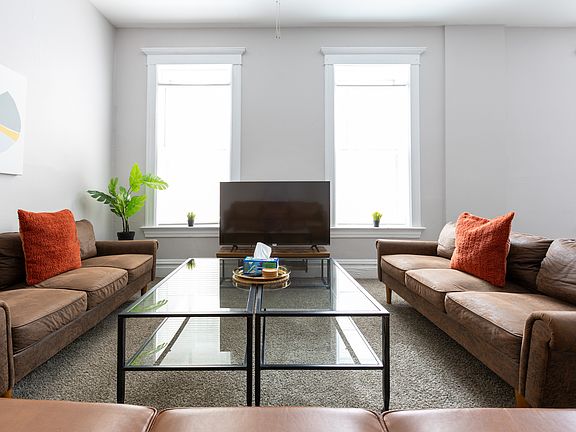 5th image of 4380 W Pine Blvd #4380