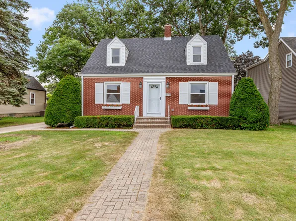 439 N Lafayette St, Griffith, IN 46319