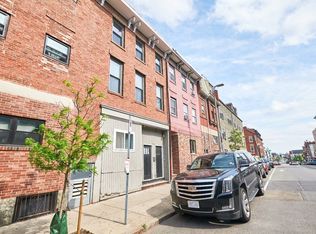 289 Meridian St #1, Boston, MA 02128