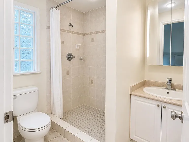 14748 Upper Roper Ave — Photo 9