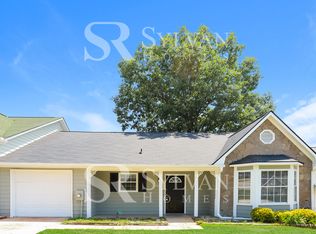 206 Oak Cir N, Stockbridge, GA 30281