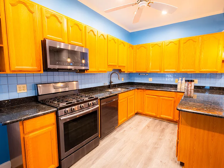 7250 S King Dr #1 — Photo 7