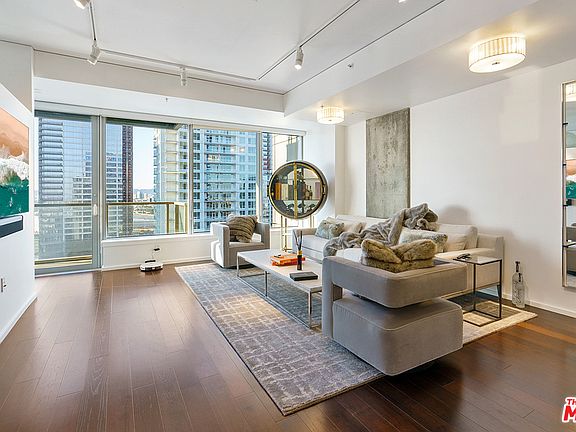 4th image of 1155 S Grand Ave APT 1910