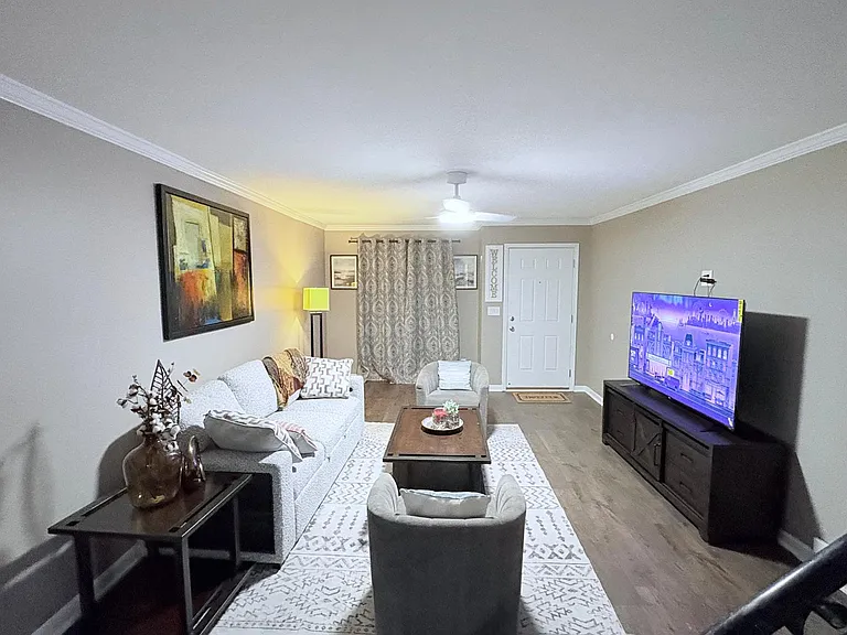 3320 Pencombe Pl — Photo 8