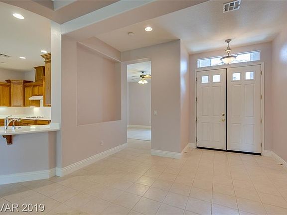 4th image of 10253 Garden Glen Ln