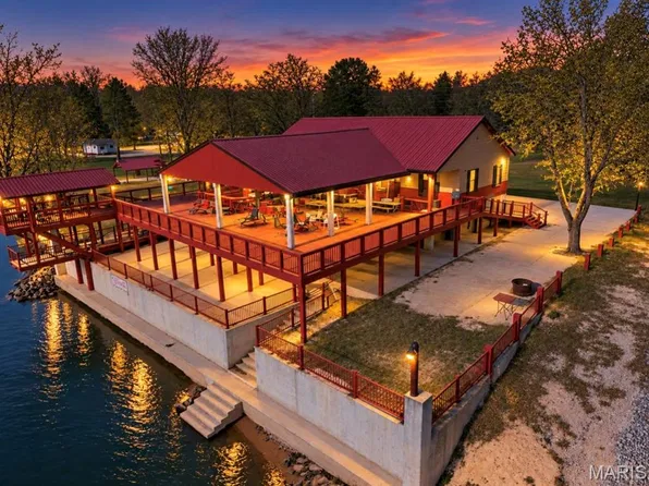 1585 River Valley Rd, Doniphan, MO 63935