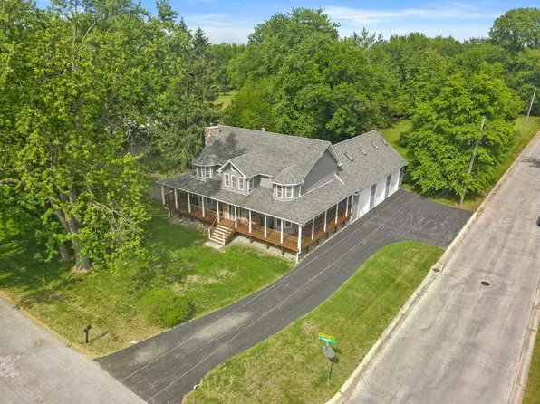 1445 Magnolia Ave, Dyer, IN 46311