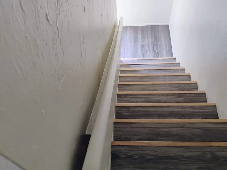 538 State St — Photo 32