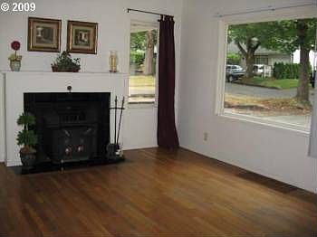 4th image of 710 NW 41st St