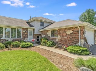 2814 Tucson Dr, Joliet, IL 60432