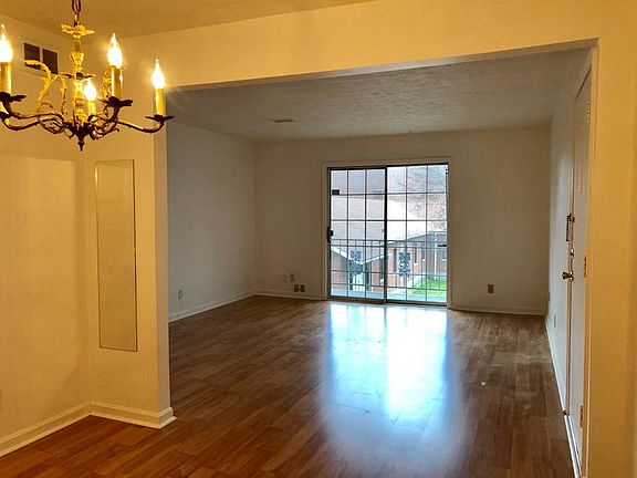 2nd image of 307 Chanel Ct APT 8