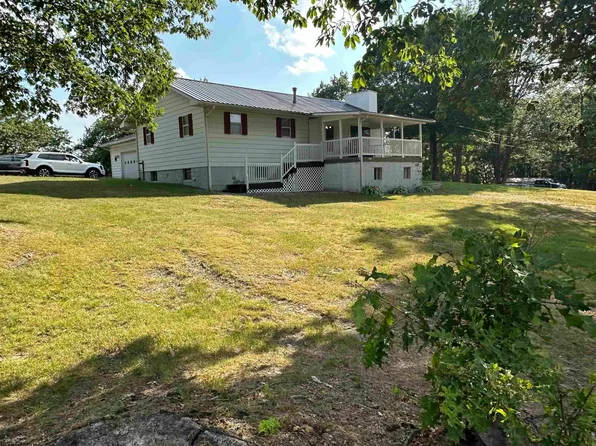 1884 Kingwood Pike, Morgantown, WV 26508