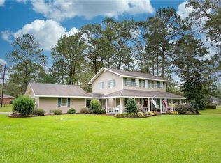 317 Scarlett Rd, Pineville, LA 71360