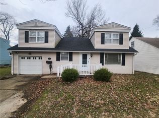 1367 Elmwood Ave SW, North Canton, OH