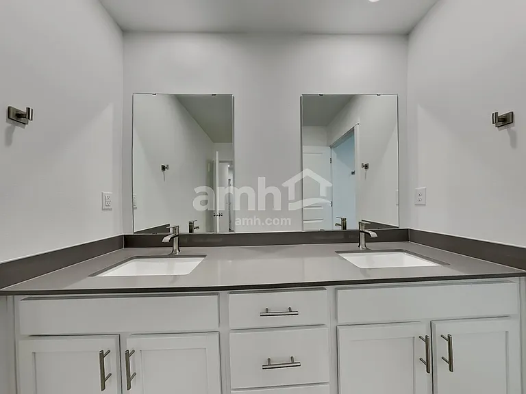 10068 Atchinson Ct — Photo 12