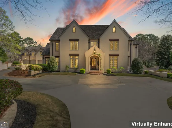 140 Newhaven Dr, Fayetteville, GA 30215