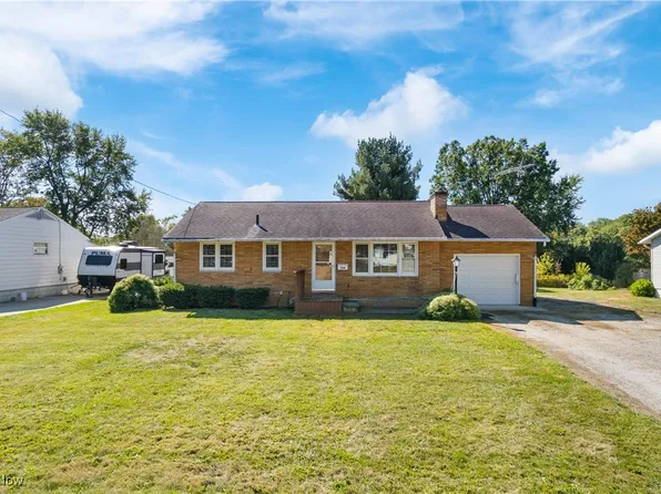 1638 Harden Dr, Barberton, OH 44203