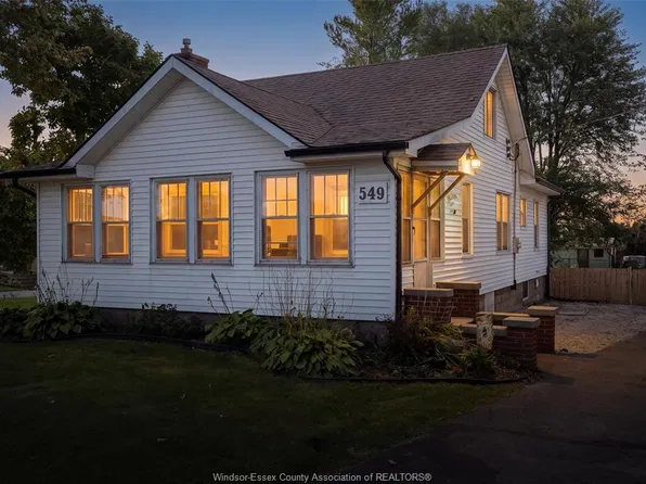 549 County Road 34 W, Kingsville, ON N8M 2X5