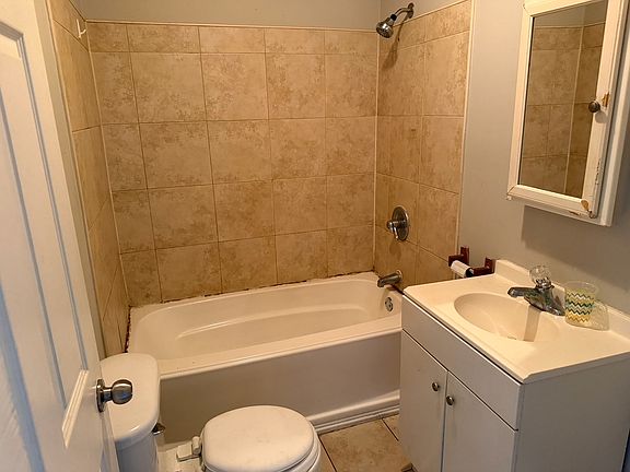 4th image of 231 S Calhoun St