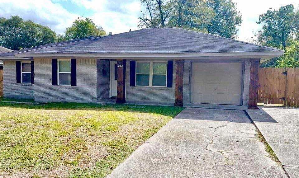 1st image of 602 Glenburnie Dr