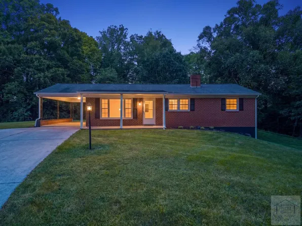106 Pinwell St, Bassett, VA 24055