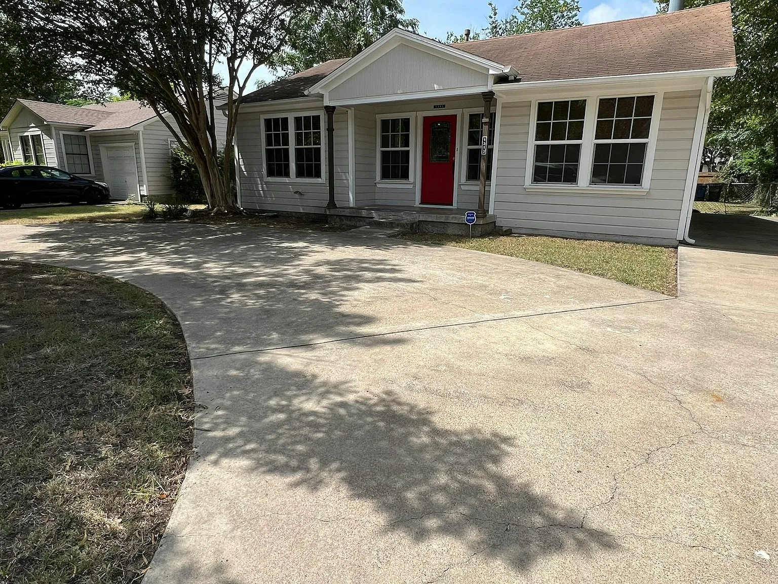 1313 Casa Vale Drive — Photo 2