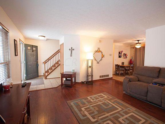 4th image of 2236 Grove Oaks Ct