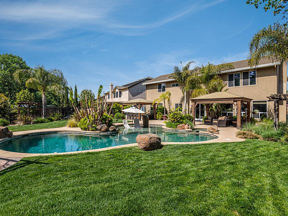 4th image of 1828 Tuscan Grove Cir