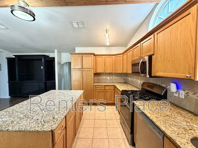 4308 E 4th Pl — Photo 16