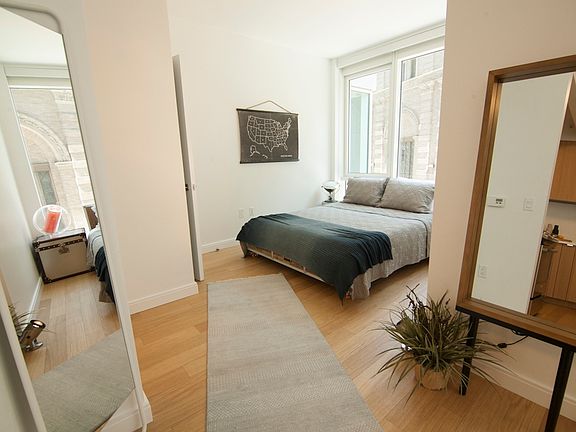 3rd image of 625 W 57th St APT 2109