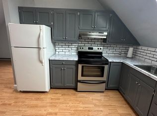 15 Oxford St FLOOR 2, Taunton, MA 02780