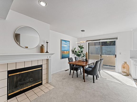 4th image of 705 Hibiscus Pl