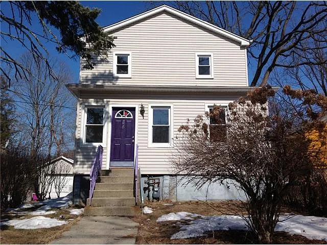 84 Waldron Ave photo 1