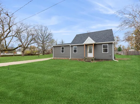 W911 Hyacinth ROAD, Genoa City, WI 53128