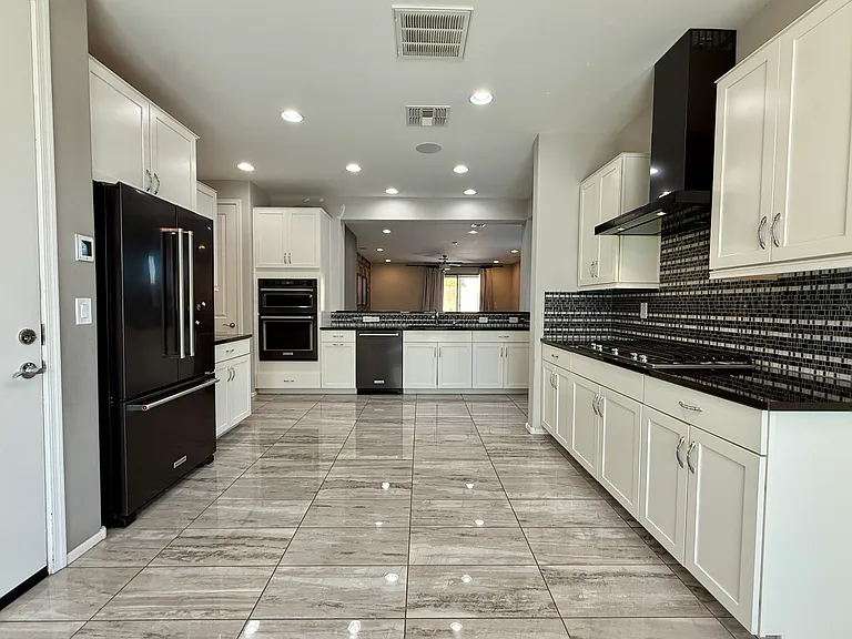 9464 W Fallen Leaf Ln — Photo 8