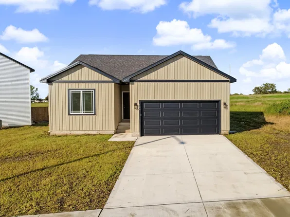 600 Cottonwood Ave, Woodward, IA 50276